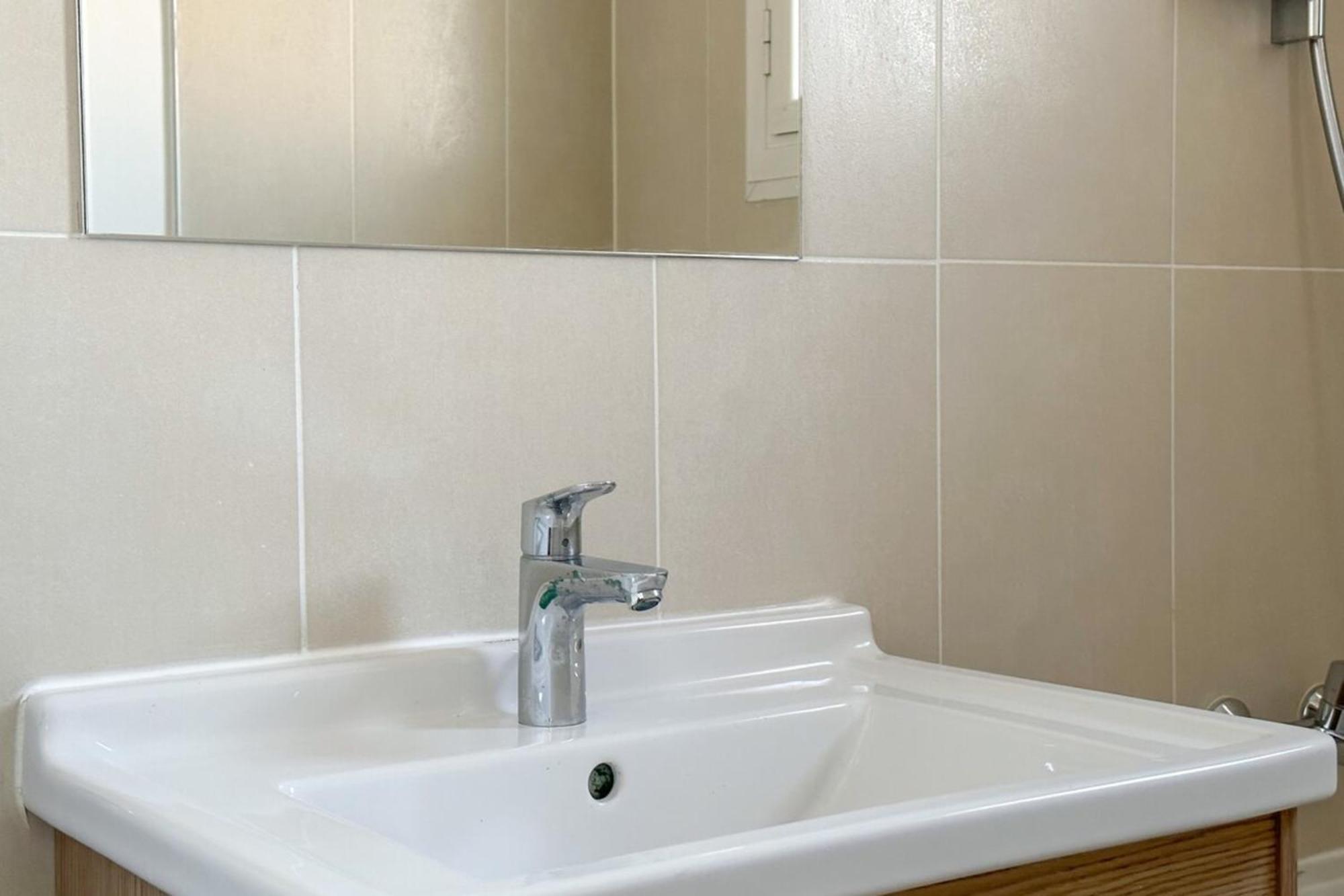 Flexliving - - Remusat * Paris